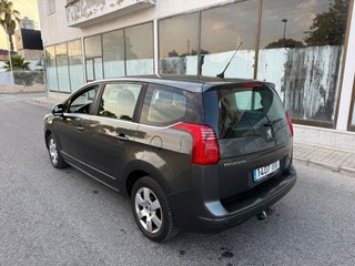 Peugeot 5008 2014