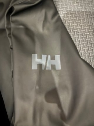 Chaqueta impermeable Helly Hansen negra