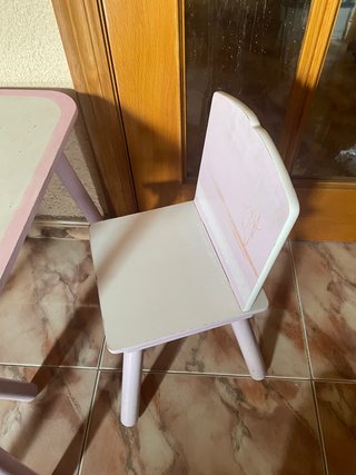 Conjunto de Mesa y 2 Sillas Infantiles (En Madera)