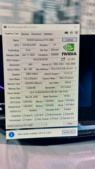 PC Gamer Rosa con Ventana Lateral