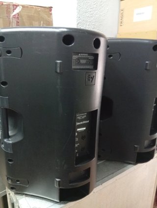 Altavoz Electro-Voice ZX4 USA precio pareja