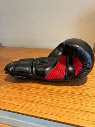 Guantes de Boxeo IMPACTO 14 oz Negros