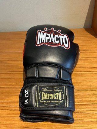 Guantes de Boxeo IMPACTO 14 oz Negros