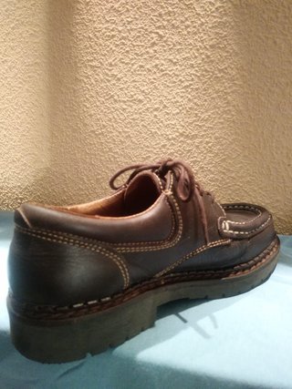 Zapatos colegiales Junior de cuero marrones
