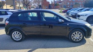 Alquilo Opel Astra 2006