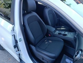 Hyundai Kona EV Style Sky 150 kW (204 CV)