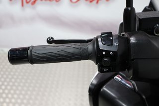 Suzuki BURGMAN 400