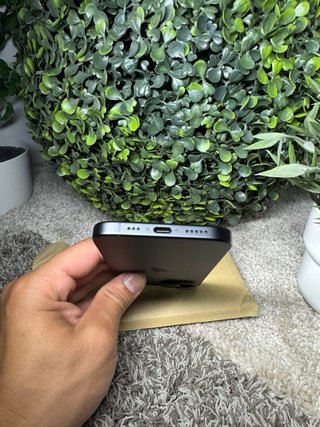 iPhone 15 Negro – 128GB.