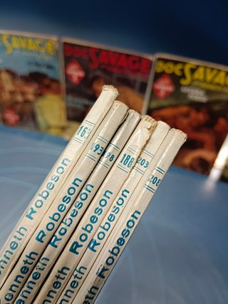 Lote 12 novelas PULP Doc Savage, por Kenneth Robeson, Colección Hombres Audaces, Editorial Molino , años 40