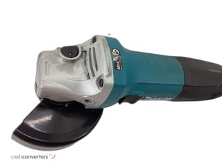 radial makita ga4530r