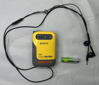Sony Walkman SRF-85 Sports Radio Vintage