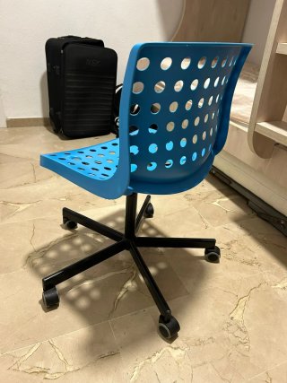 Silla de escritorio azul se venden 2