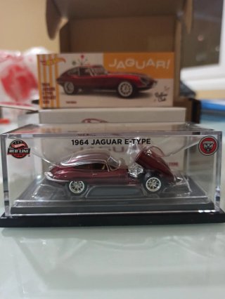 Hot Wheels 1964 Jaguar E-Type Red Line club de segunda mano por 35