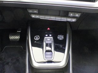 AUDI Q4 E-TRON AUDI Q4 ADVANCED 40 E-TRON 150,00 KW 59,0 KWH