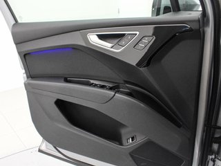 AUDI Q4 E-TRON AUDI Q4 ADVANCED 40 E-TRON 150,00 KW 59,0 KWH
