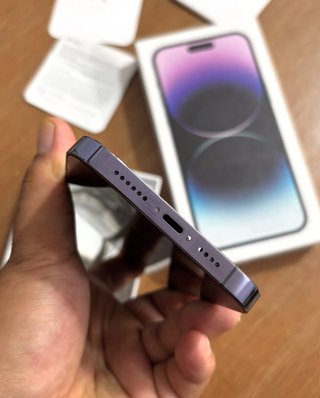 iPhone 14 Pro Max Morado