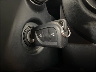 TOYOTA Aygo X Cross Play