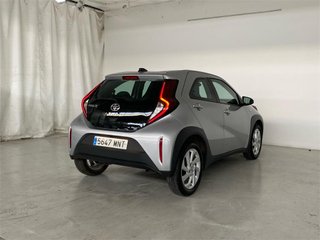 TOYOTA Aygo X Cross Play