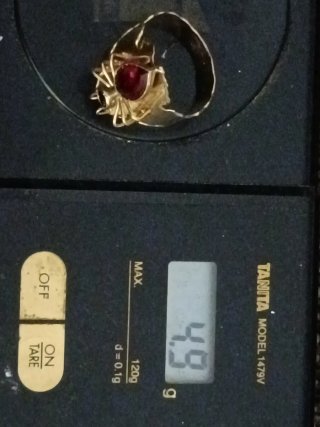 Anillo Oro 18 kl    Rubí y onix