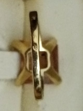 Anillo compromiso   piedra naranja y oro