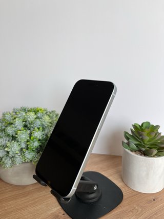 iPhone 15 IMPOLUTO