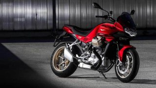 Moto Guzzi V100 Mandello Roja