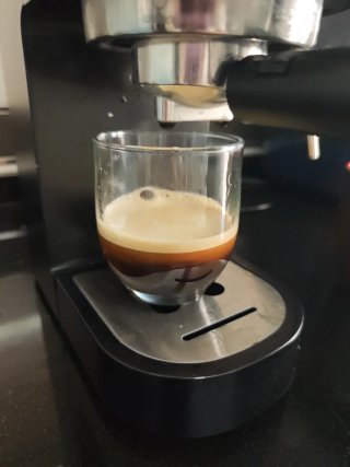Cafetera cecotec. Cafelizzia Fast Pro 20 bares