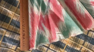 Abanico de tela con diseño ikat