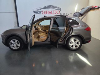 Porsche Cayenne 2012