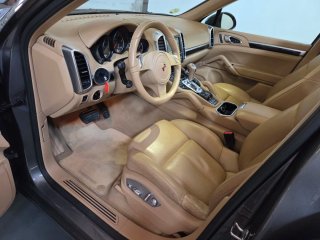 Porsche Cayenne 2012