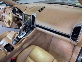 Porsche Cayenne 2012