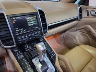 Porsche Cayenne 2012