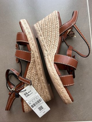 Sandalias cuña esparto marrones