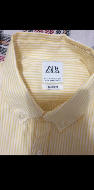 Camisa Zara Rayas Amarillas y Blancas.