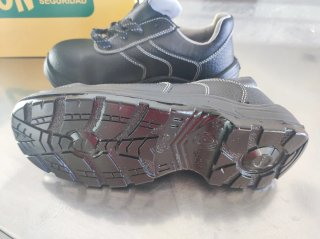Calzado de Seguridad Negro, talla 46 y 40