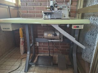 Máquina Remalladora Brother 5 hilos