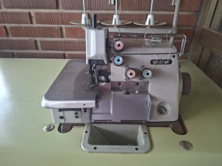 Máquina Remalladora Brother 5 hilos