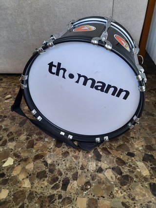 Bombo de marcha/charanga Thomann