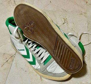 Zapatillas Hummel altas verdes y blancas