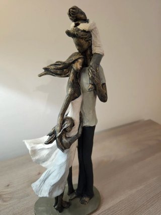 Escultura familiar 4 miembros