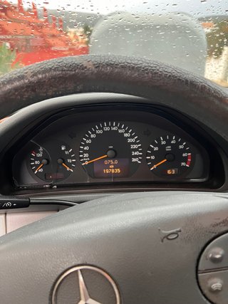 Mercedes-Benz  CLK 2001