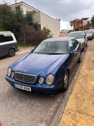 Mercedes-Benz  CLK 2001