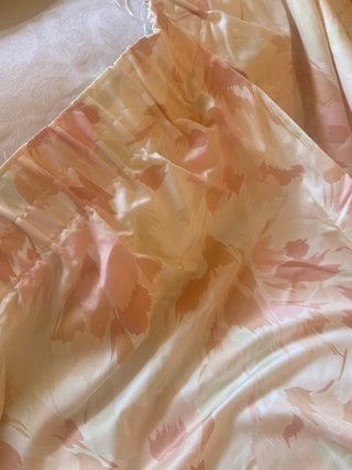 Cortina de salón con estampado floral