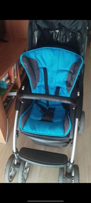 Cochecito de bebé y silla de coche