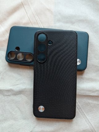 Samsung Galaxy S24 2 fundas y caja