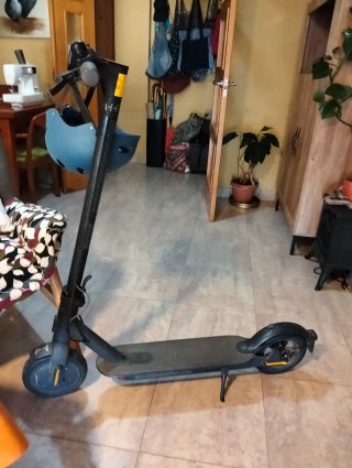 Patinete eléctrico poco usado