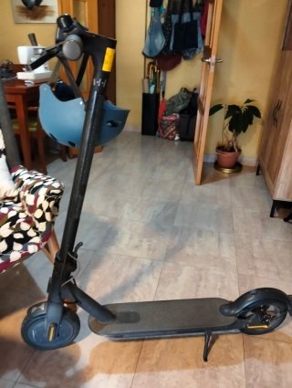 Patinete eléctrico poco usado