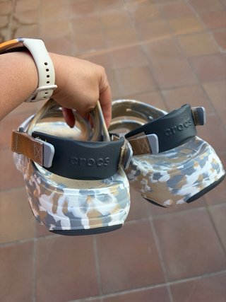 Crocs Beige Multicolor