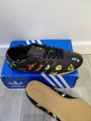 Zapatillas Adidas Tokyo Negro Talla 39 1/3
