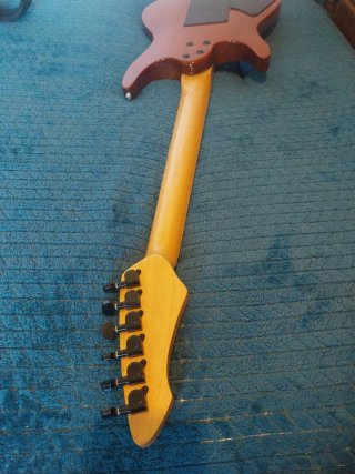 Guitarra Eléctrica Stagg Z600